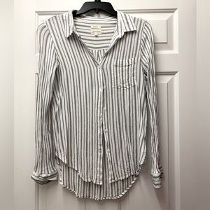 Thread & Supply button down top, white with dusty blue stripes, size L